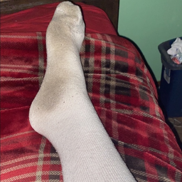 SOLD White socks preowned - Picture 3 of 3